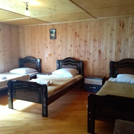 Guest House Anisa Birkiani Exterior foto
